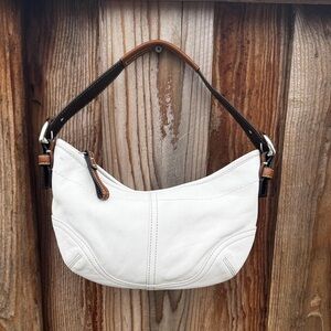 Elegant White Leather Shoulder Bag